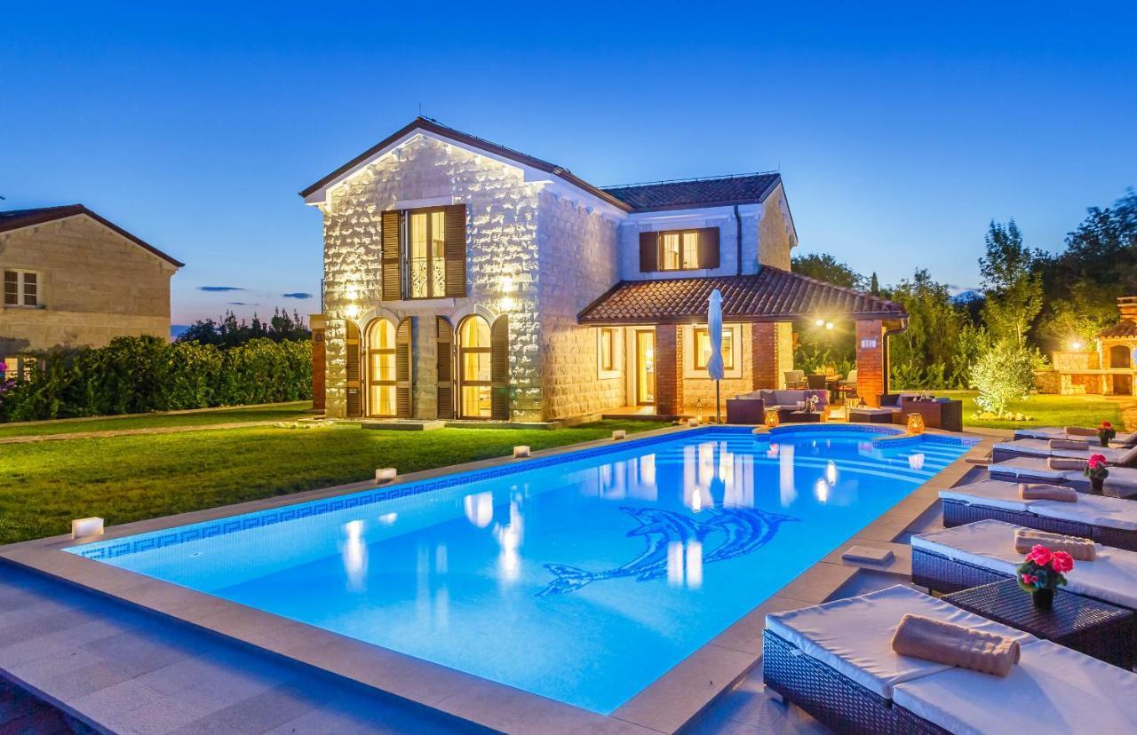 Villa Kamenica Kras Экстерьер фото