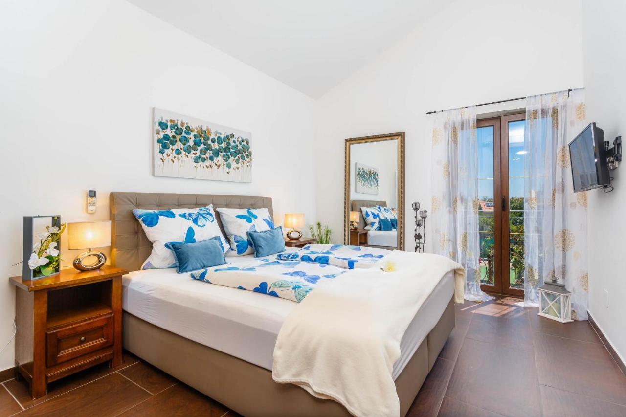 Villa Kamenica Kras Экстерьер фото