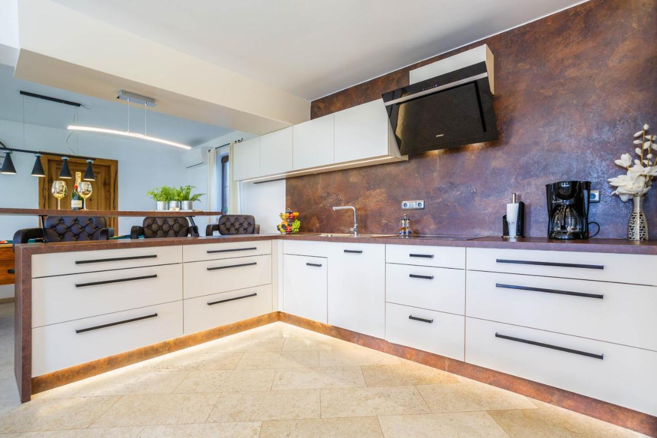 Villa Kamenica Kras Экстерьер фото