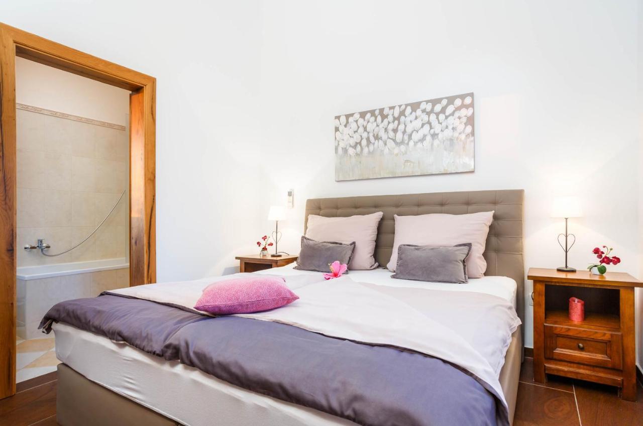 Villa Kamenica Kras Экстерьер фото