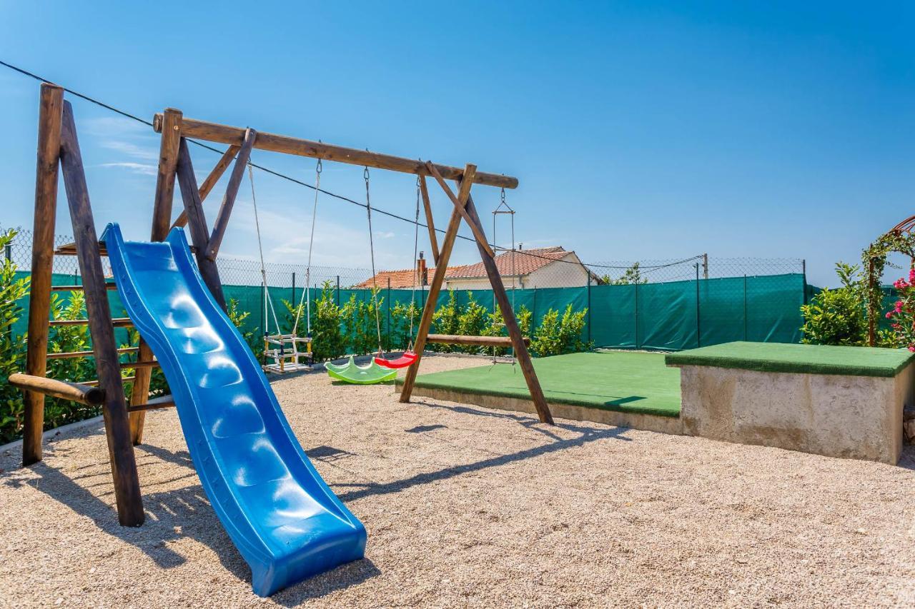 Villa Kamenica Kras Экстерьер фото