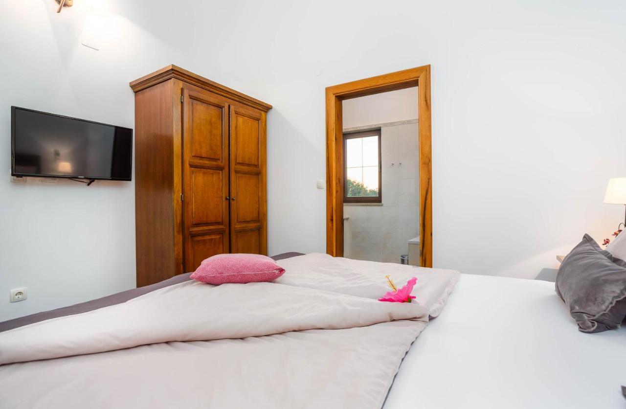 Villa Kamenica Kras Экстерьер фото